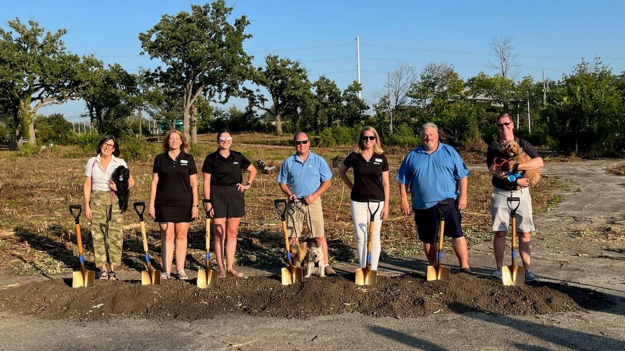 Elmhurst Park District Board of Park Commissioners, Dog Park groundbreaking