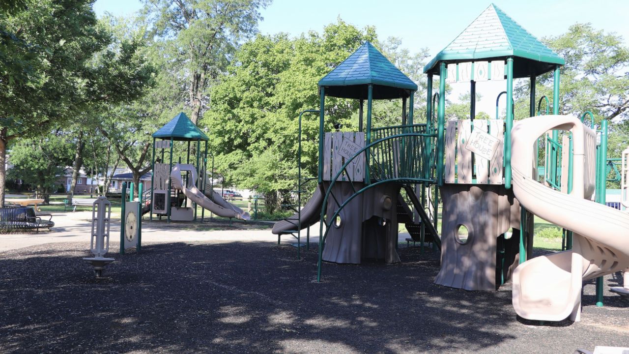 Crestview Park playground Elmhurst IL