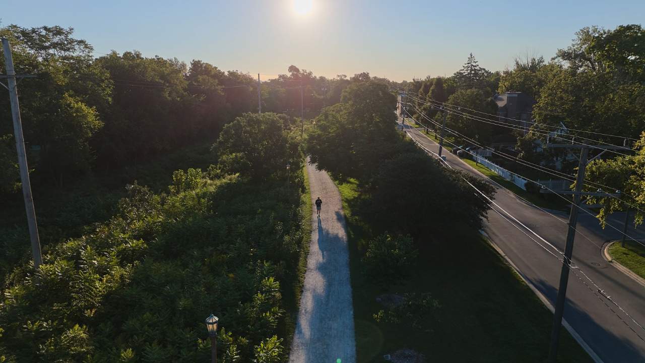 Illinois Prairie Path, Elmhurst