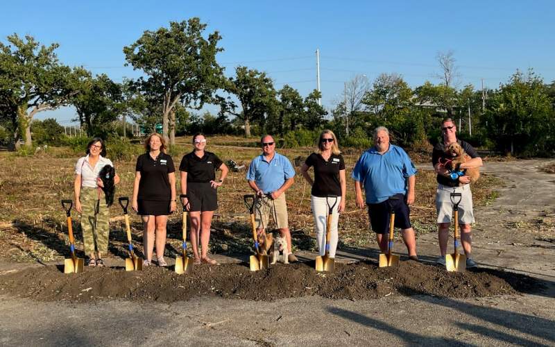 Elmhurst Park District Board of Park Commissioners, Dog Park groundbreaking