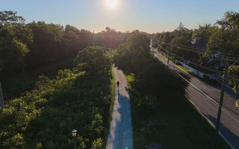 Illinois Prairie Path, Elmhurst