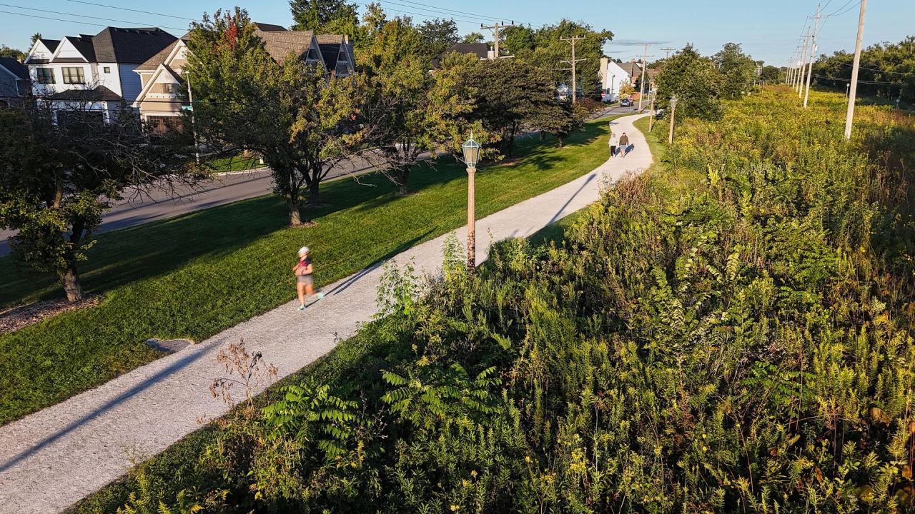 Illinois Prairie Path Elmhurst